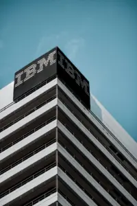 Forradalmi chiptechnológia: az IBM 100 milliárd tranzisztort zsúfolna össze