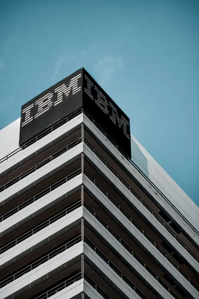 Forradalmi chiptechnológia: az IBM 100 milliárd tranzisztort zsúfolna össze