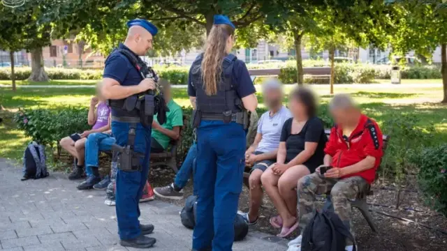Kék sziréna: Közterületi ellenőrzés Józsefvárosban