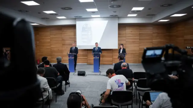 Az energetikai helyzetről tartott tájékoztatót Pakson a kormányfő