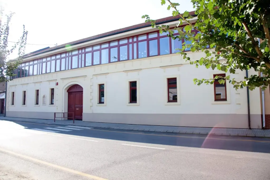 Bővítik a hódmezővásárhelyi Szőnyi Benjámin Református Általános Iskolát