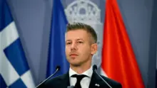 Magyar Péter felszólalásával kezdődik a rendkívüli parlamenti ülés