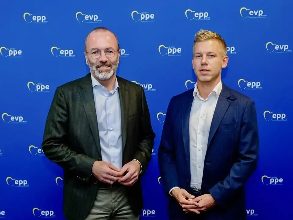 Manfred Weber kiállt Magyar Péter reformtörekvései mellett Strasbourgban