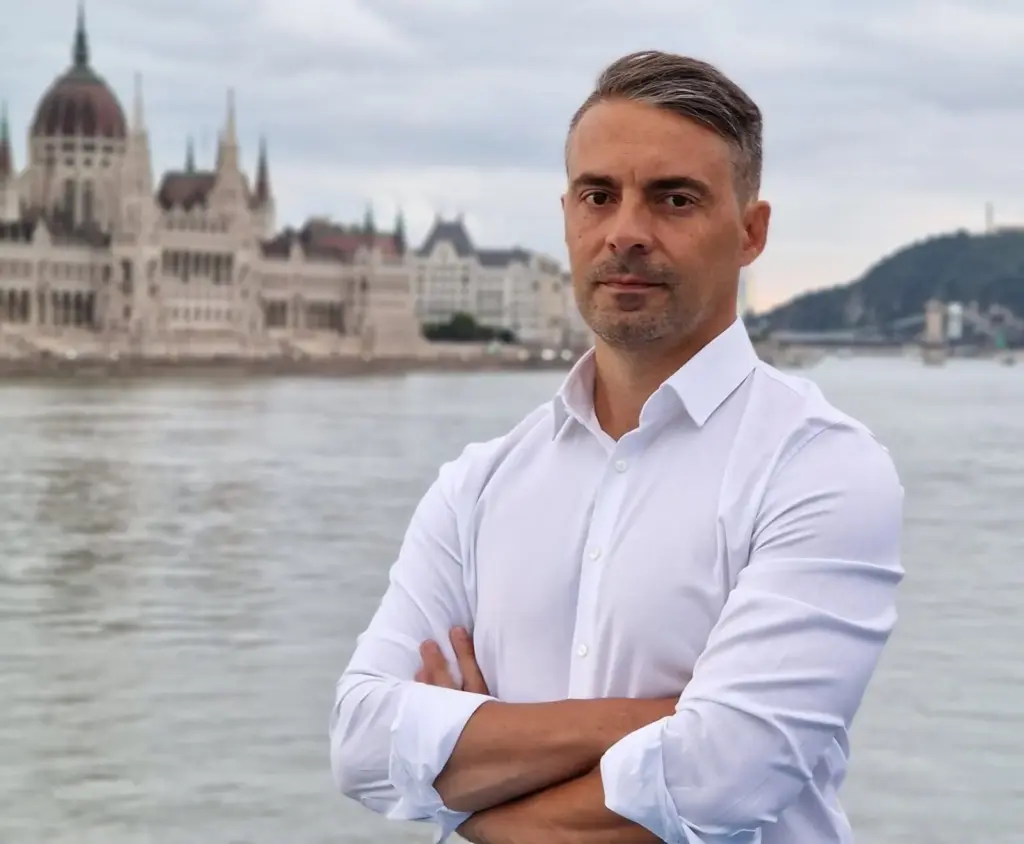 KékZóna-Index: mérhetővé tenné a politikusok munkáját a Második Reformkor Párt
