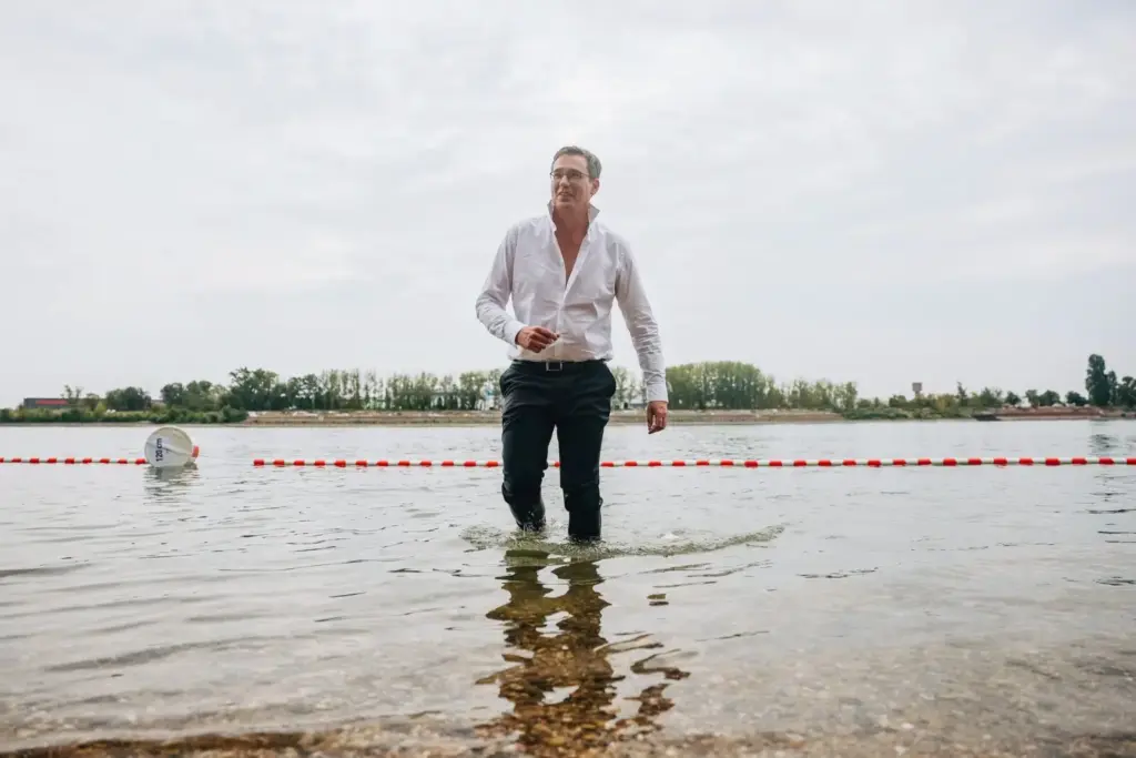 Megnyílt az Árasztó-parti szabadstrand Újbudán
