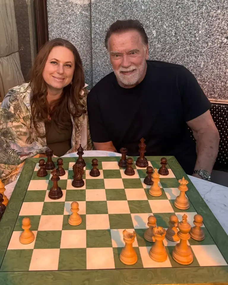 Polgár Judit Arnold Schwarzeneggerrel sakkozott