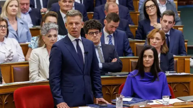 Elfogadta az Országgyűlés az Alaptörvény tizenhetedik módosítását