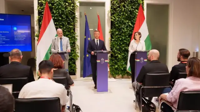 Három fontos technológiai döntést jelentett be a kormány