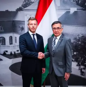 Magyarországon tárgyalt a Suzuki globális elnök-vezérigazgatója