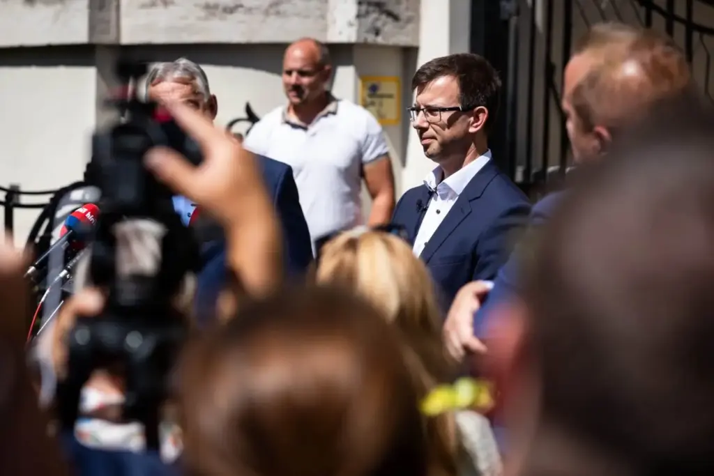 Fidesz-frakció: veszélyben az üzemanyag-ellátás biztonsága