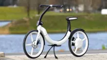 Autós technológiával teszi biztonságosabbá az e-bike-ozást a Volkswagen
