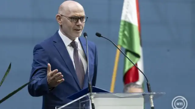 Diplomaosztó a Testnevelési Egyetemen: A végzettek a magyar sport aranyfedezete