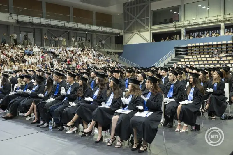 Diplomaosztó a Testnevelési Egyetemen: a végzettek a magyar sport jövőjét formálják