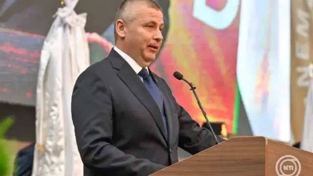 Ruszin-Szendi Romulusz: Vissza kell szerezni a Magyar Honvédség önbecsülését