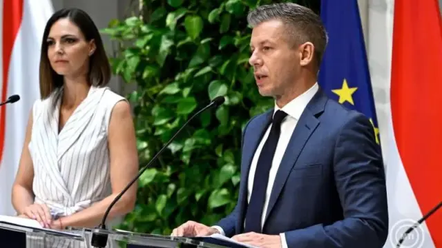 Magyar Péter: Hamarosan az Országgyűlés elé kerül az alaptörvény 17. módosítása
