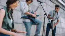 Veszprémi Utcazene Fesztivál és Thievery Corporation koncert a hétvégén