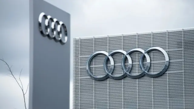 Tömeges tiltakozás az Audi neckarsulmi gyárában a lehetséges bezárások miatt