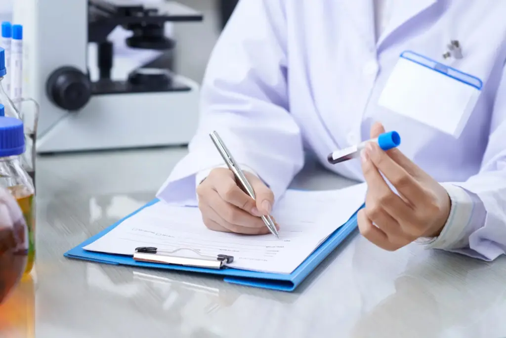 Új vérvizsgálat jelezheti előre az Alzheimer-kór kockázatát