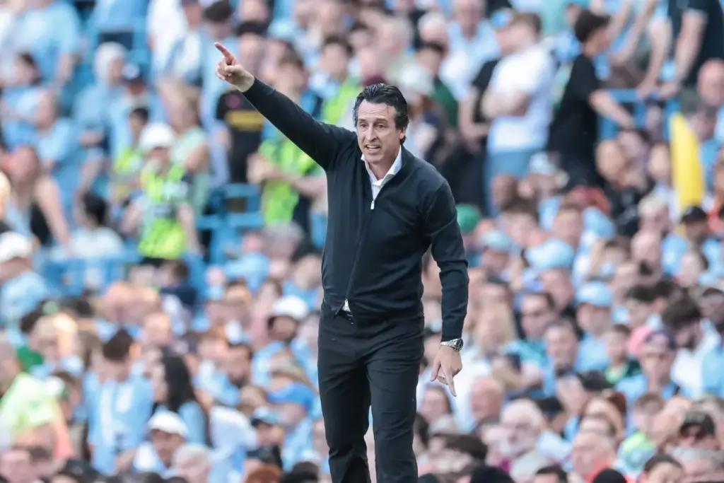 Aston Villa: Rekordösszegű eladások és Unai Emery új építkezése