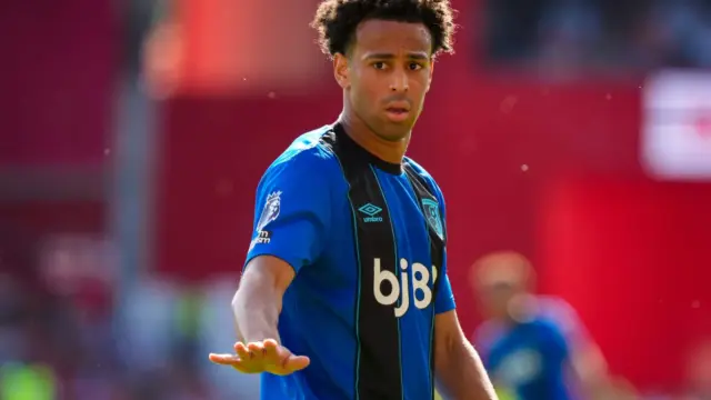 Tyler Adams lehet a Manchester United új középpályás erősítése