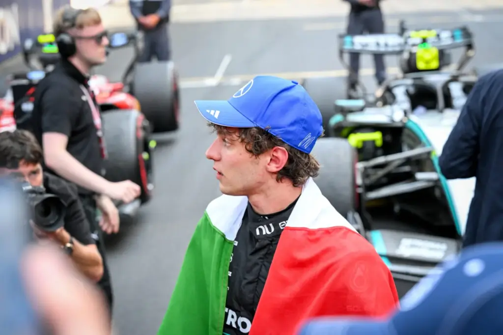 Andrea Kimi Antonelli győzelmével erősítette meg vezető helyét a világbajnokságon