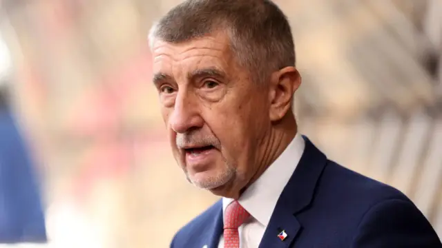 Andrej Babis a schengeni övezet lezárását sürgeti Spanyolország előtt