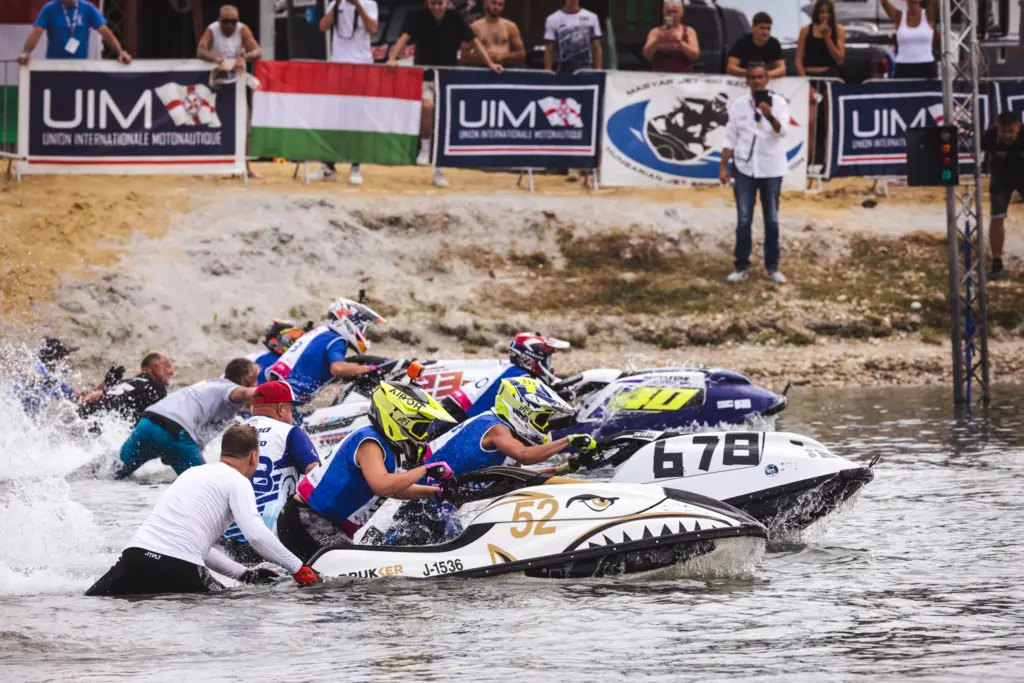 Jet-ski Magyar Nagydíj – Hét magyar érem a hazai világversenyen Jet-ski Magyar Nagydíj – Hét magyar érem a hazai világversenyen