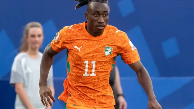 Yan Diomande megszerzéséért küzd a Real Madrid és a PSG