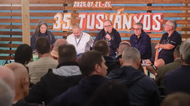 A párbeszéd fontosságát emelték ki a szabadegyetem alapítói Tusványoson