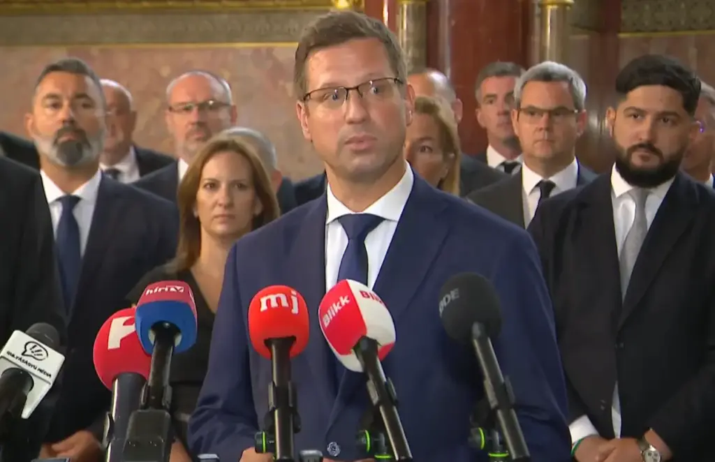 Gulyás Gergely megindokolta a lemondását