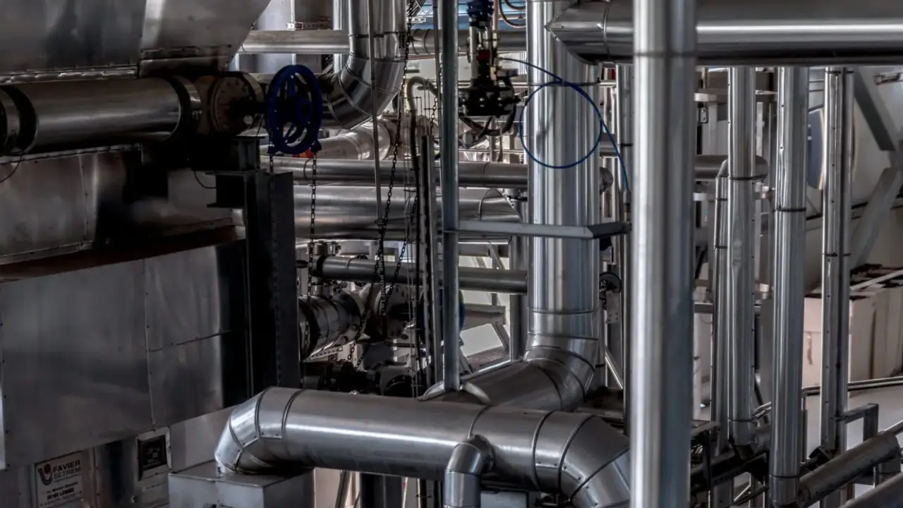 Vizsgálják a Paksi Atomerőmű hulladékhőjének hasznosítását a fővárosi távfűtésben
