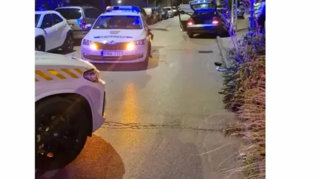Menekülésből baleset: sérülten is elfogták a rendőrök a 17 éves ámokfutót