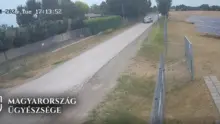 Autós üldözés után gázriasztó fegyverrel lövöldözött egy férfi Valkón