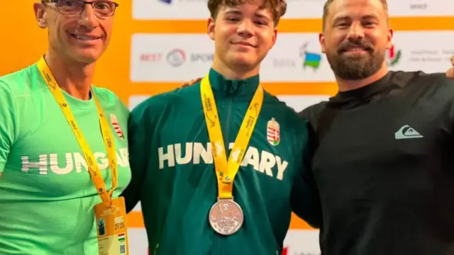 Két éremmel zárták a magyar fiatalok a poreci karate világkupát