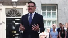 Kormányátalakítást hajtott végre az új brit miniszterelnök, Andy Burnham