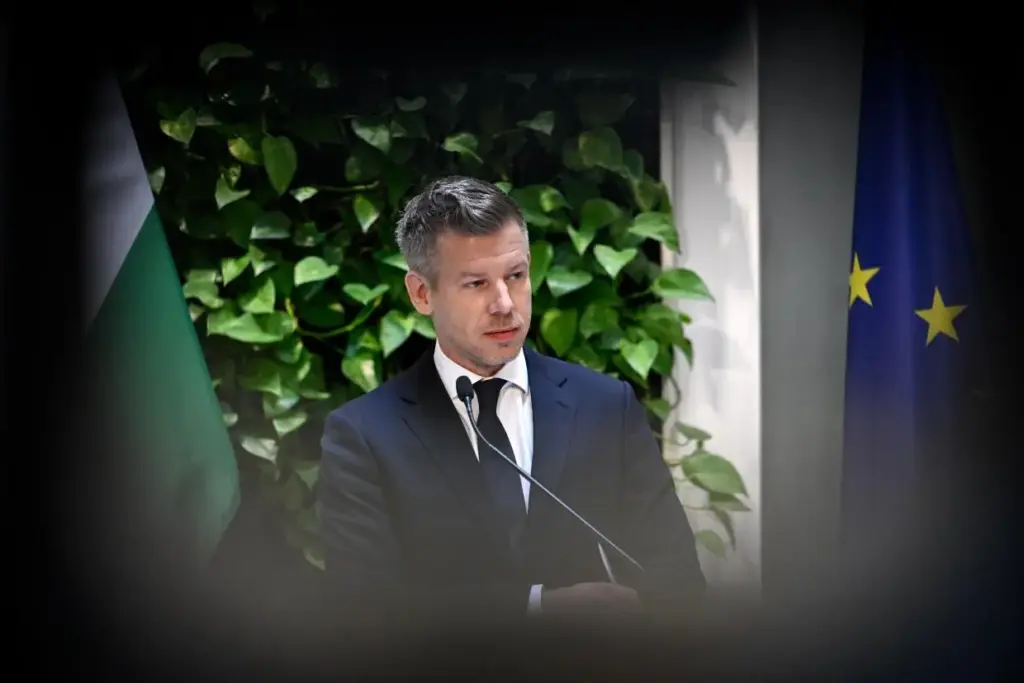 Négy Eximbankot érintő ügyben tett feljelentést a kormány