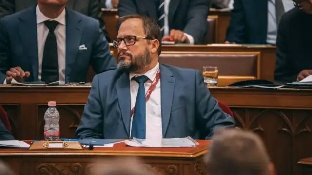 Rendkívüli üléseket tart a TISZA-kormány a nyári időszakban