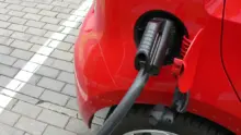 Nagy teljesítményű elektromosautó-töltőkkel bővíti hálózatát a Mol Plugee Magyarországon