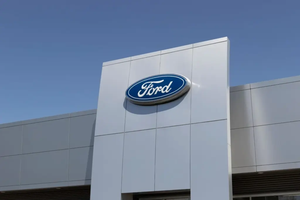 Komoly visszaesést könyvelt el a Ford a második negyedévben
