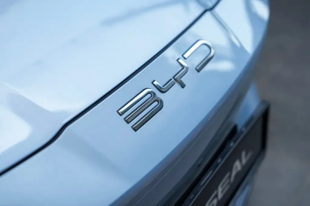 A BYD hosszú távon magyar munkavállalókkal töltené be a szegedi gyár álláshelyeit