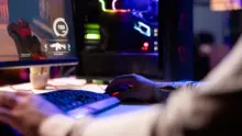Párizsba költözött az Esports World Cup: nyolc hét alatt szervezték át a hatalmas versenyt