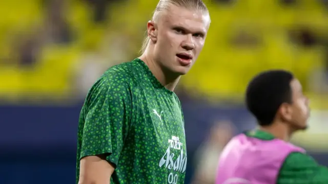 Miért szerepel a Braut név Erling Haaland norvég válogatott mezén?