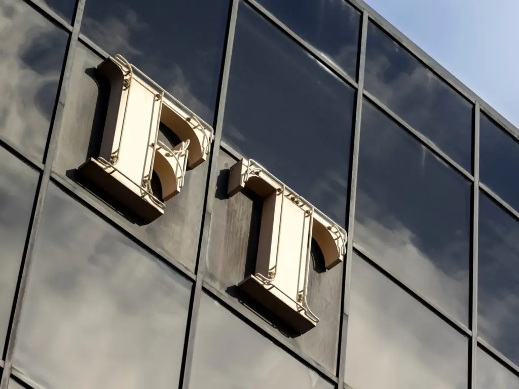 A Financial Times szerint történelmi léptékű rendszerváltás zajlik Magyarországon