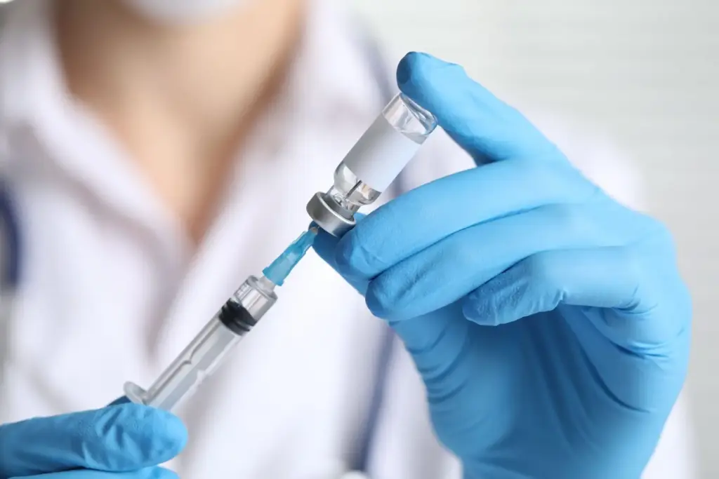 Rekordidő alatt fejlesztettek ki új Ebola-vakcinát Oxfordban
