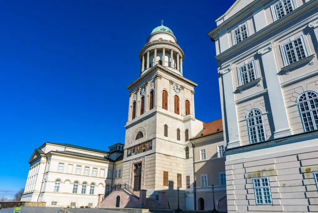 Az iskola témáját járja körül az idei Arcus Temporum művészeti fesztivál Pannonhalmán