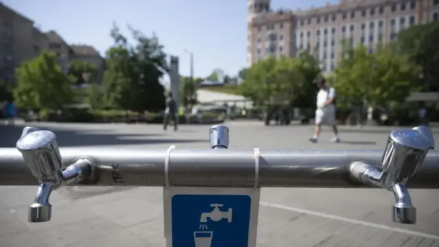 Takarékos vízhasználatra kérik a lakosságot a vízművek a hőség miatt