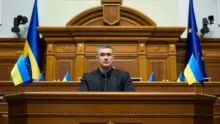 Visszaköveteli korábbi posztját a leváltott ukrán védelmi miniszter