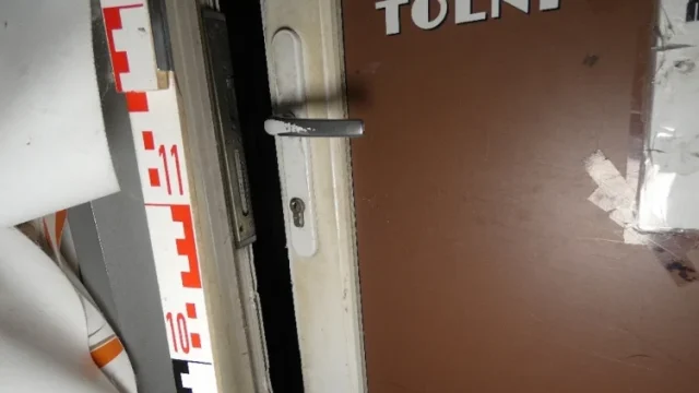 Dohányboltokat fosztott ki egy négyfős társaság