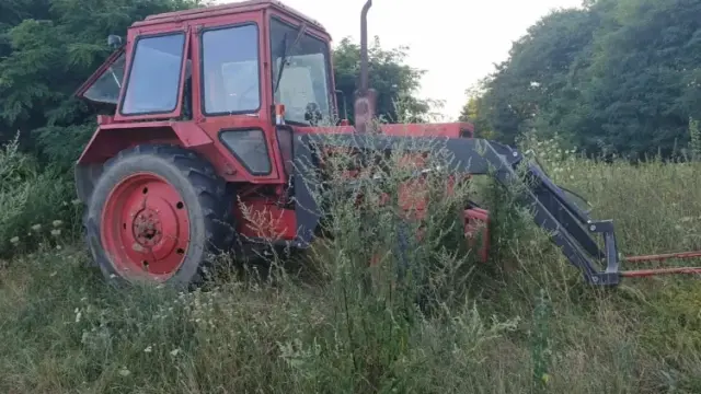 Kék sziréna: Rendőrkézen a traktortolvaj
