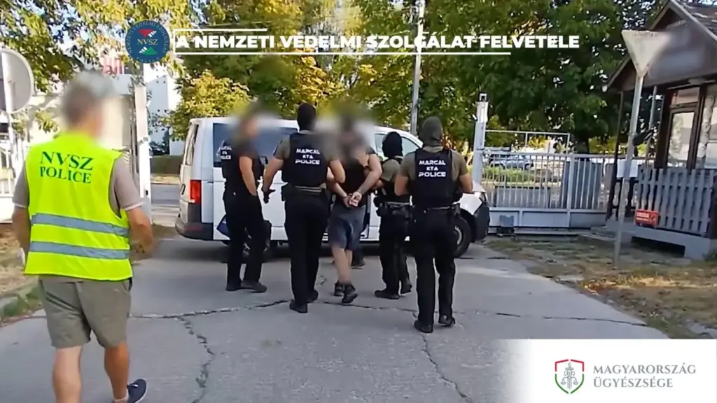 Rendőrökre támadt egy férfi Komárom-Esztergom vármegyében